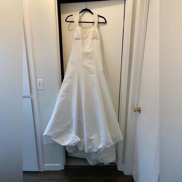 Dresses | Davids Bridal Wedding Dress Size 6 | Poshmark
